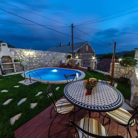 Ljilja Villa Grižane