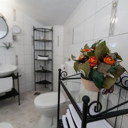Villa Ljilja *